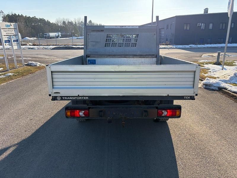 Gebraucht VW T5 75 PS (55 kW) 2011 Grau Van