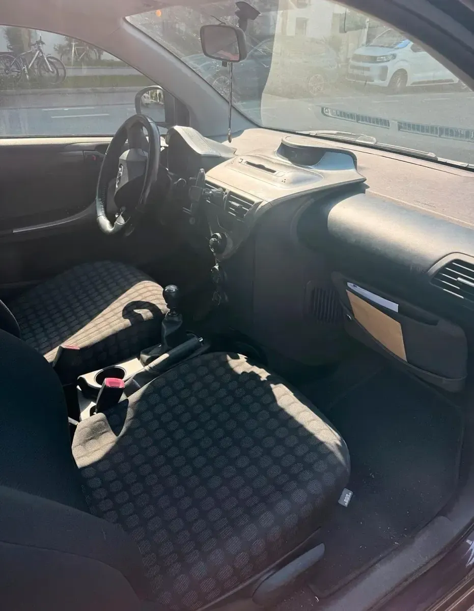 Gebraucht Toyota iQ 68 PS (50 kW) 2009 Andere farben Kleinwagen