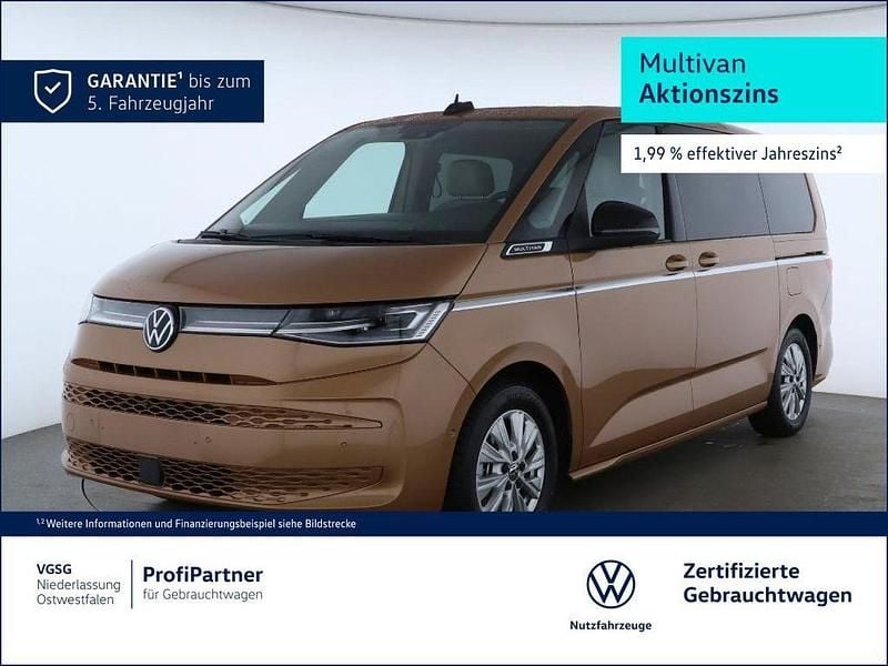 Gebraucht VW Multivan Style 177 PS (130 kW) 2025 Gold (copper bronze (gold)) Van