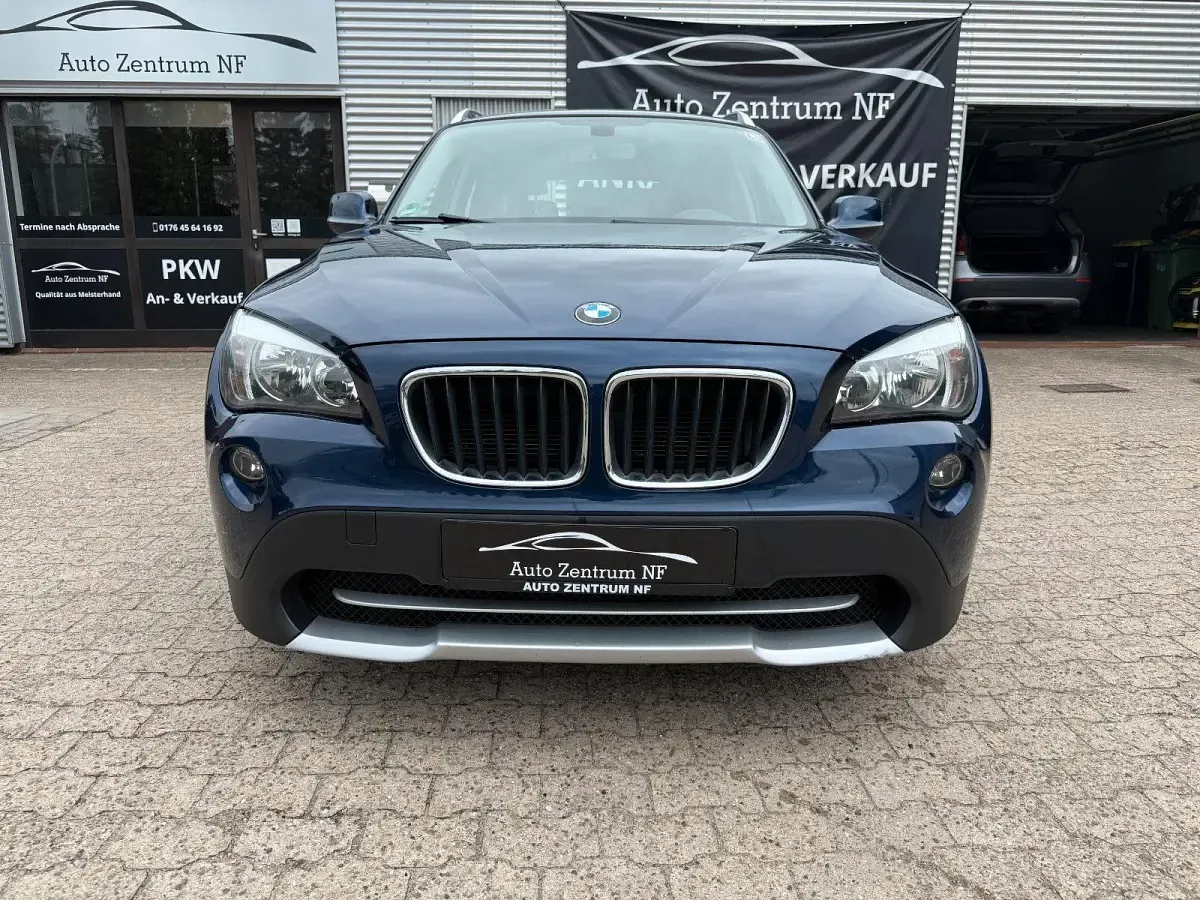 Gebraucht BMW X1 Sport Line 142 PS (104 kW) 2011 Blau SUV
