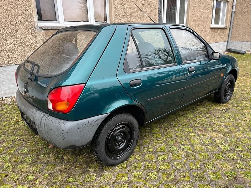 Gebraucht Ford Fiesta 50 PS (36 kW) 1998 Grün Kleinwagen