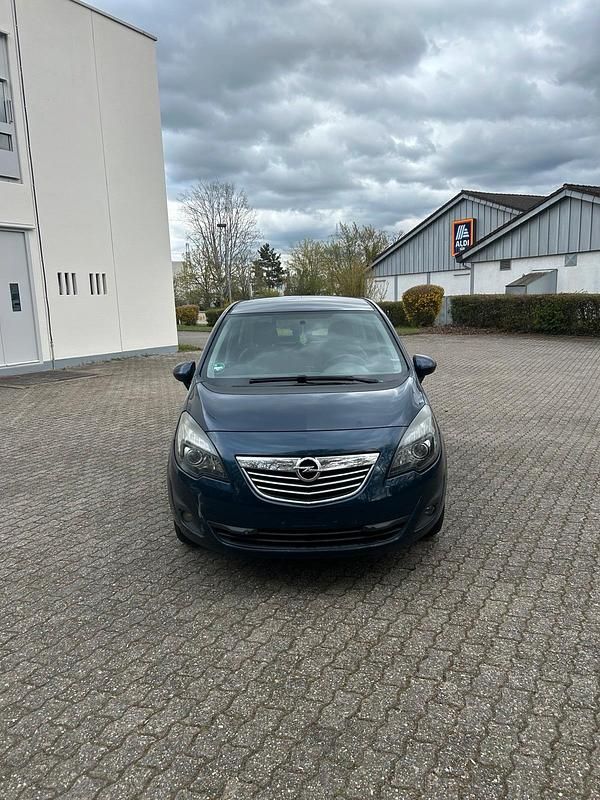 Gebraucht Opel Meriva 95 PS (69 kW) 2011 Blau Van / Kleinbus