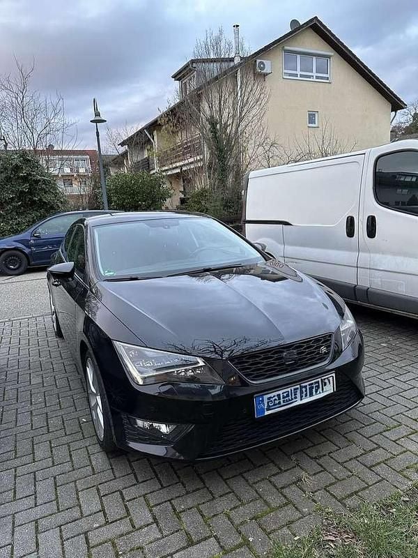 Second-hand Seat Leon FR 150 CP (110 kW) 2015 Negru Coupe