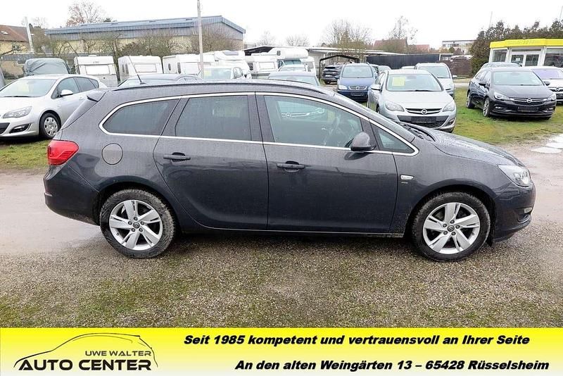 Gebraucht Opel Astra 170 PS (125 kW) 2014 Grau Kombi