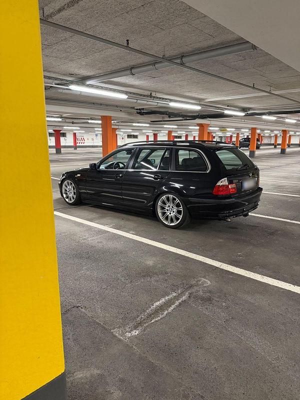 Gebraucht BMW 320 Performance 150 PS (110 kW) 2004 Schwarz Kombi