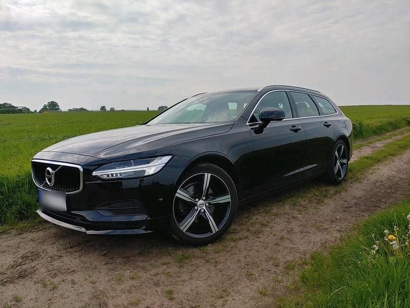 Second-hand Volvo V90 150 CP (110 kW) 2017 Negru Break