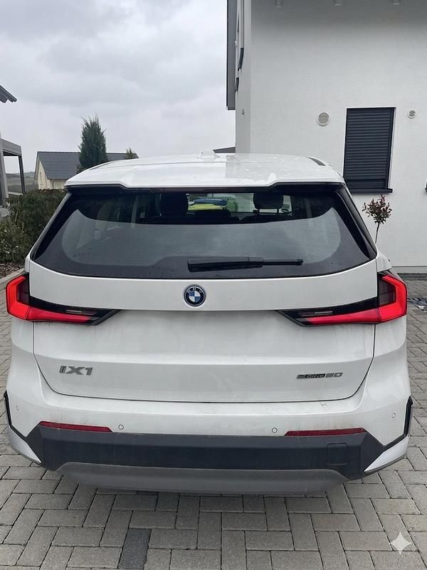 Second-hand BMW iX1 150 kW (204 CP) 2024 Alb SUV