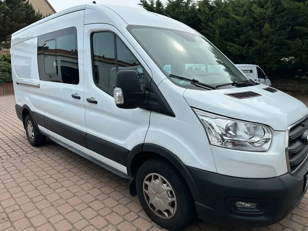 Gebraucht Ford Transit 131 PS (96 kW) 2021 Weiß Van / Kleinbus