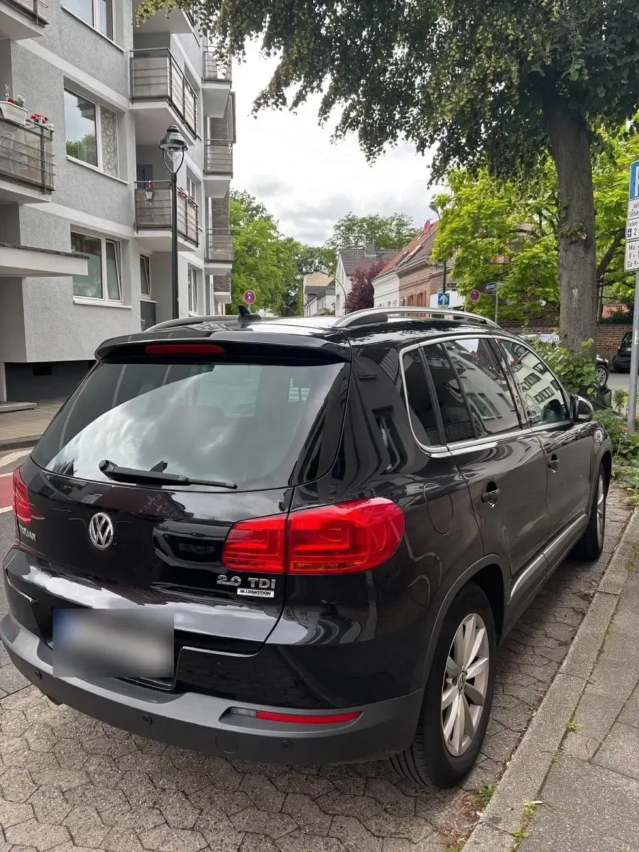 Gebraucht VW Tiguan LOUNGE 150 PS (110 kW) 2015 Schwarz SUV