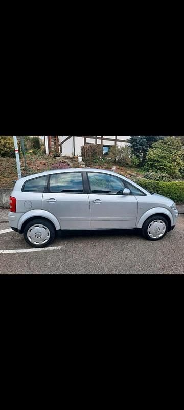 Second-hand Audi A2 75 CP (55 kW) 2001 Argintiu Hatchback