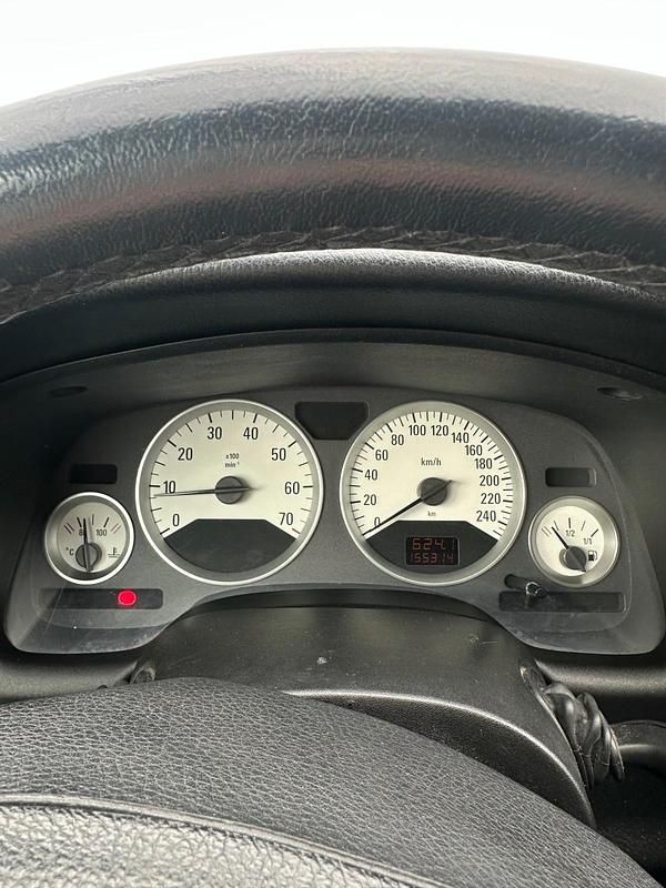 Gebraucht Opel Astra Cabriolet 104 PS (76 kW) 2004 Silber Cabrio