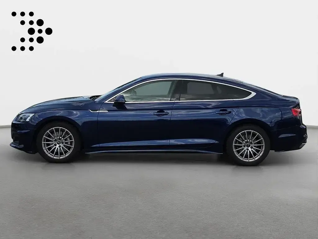 Gebraucht Audi A5 Sportback Basis 204 PS (150 kW) 2023 Navarrablau metallic Kleinwagen