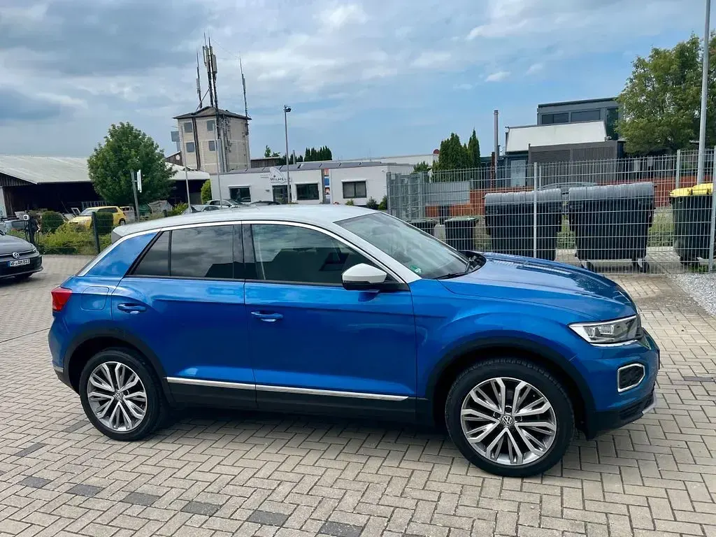 Gebraucht VW T-Roc Style 150 PS (110 kW) 2018 Blau SUV