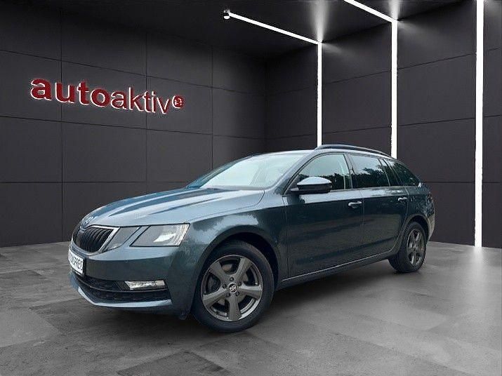 Grau Gebraucht 2017 Skoda Octavia Ambition Kombi | 13.490 € (Fairer Preis) - Bild 1/4