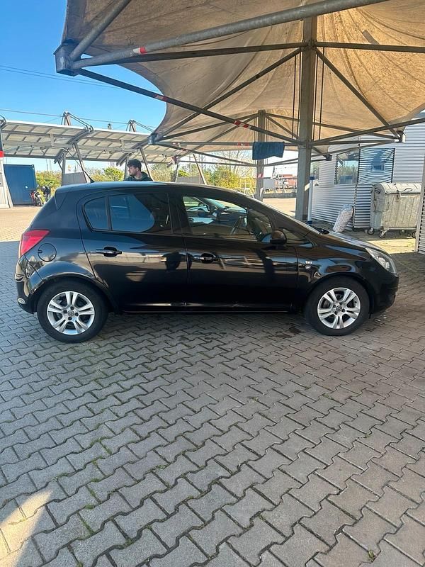 Gebraucht Opel Corsa 100 PS (73 kW) 2010 Schwarz Kleinwagen