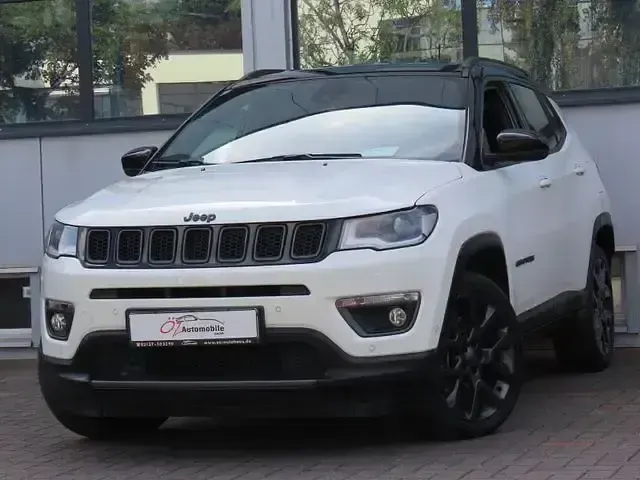 Gebraucht Jeep Compass 241 PS (177 kW) 2020 Schwarz SUV