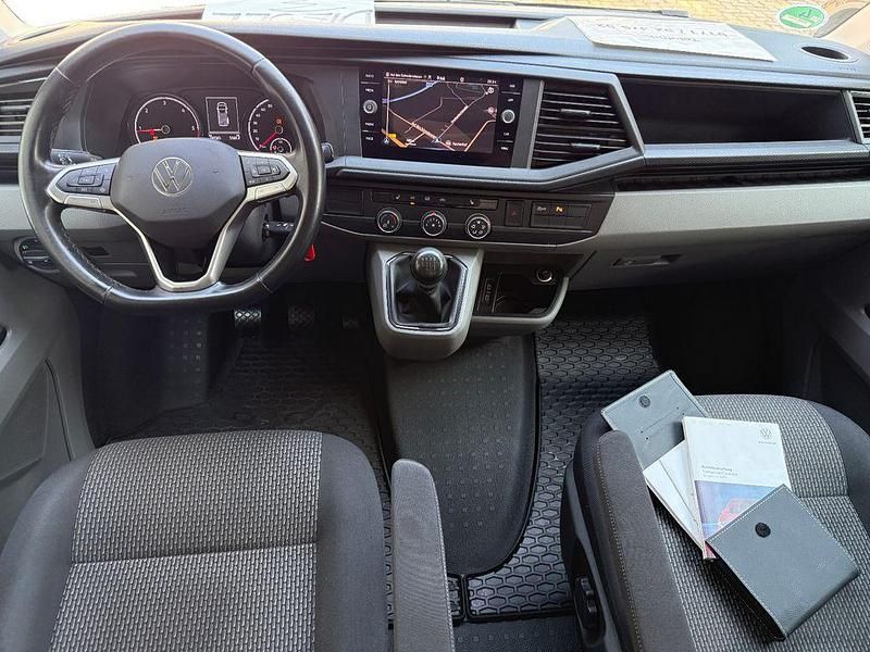 Gebraucht VW Transporter 150 PS (110 kW) 2020 Silber Van