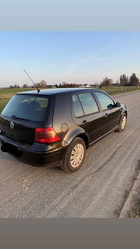 Gebraucht VW Golf IV 101 PS (74 kW) 1999 Schwarz Kleinwagen