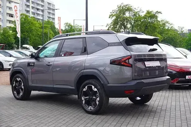 Neu Dacia Bigster Extreme 156 PS (114 kW) 2026 Grau SUV