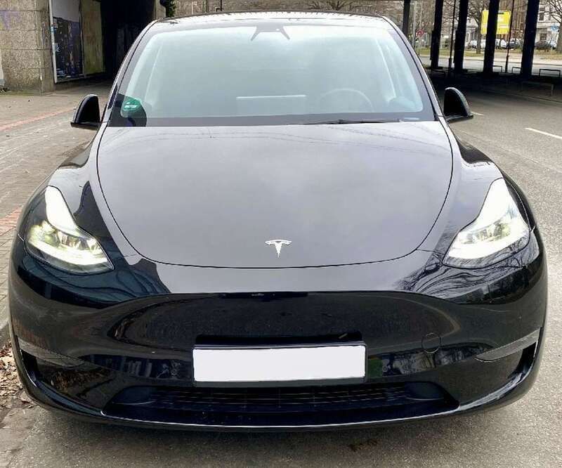 Gebraucht 2022 Tesla Model Y Long Range SUV | 37.900 € (Etwas zu teuer) - Bild 1/4