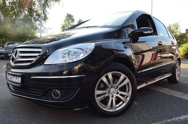 Schwarz Gebraucht 2008 Mercedes B180 Van / Kleinbus | 3.700 € (Guter Preis) - Bild 1/4