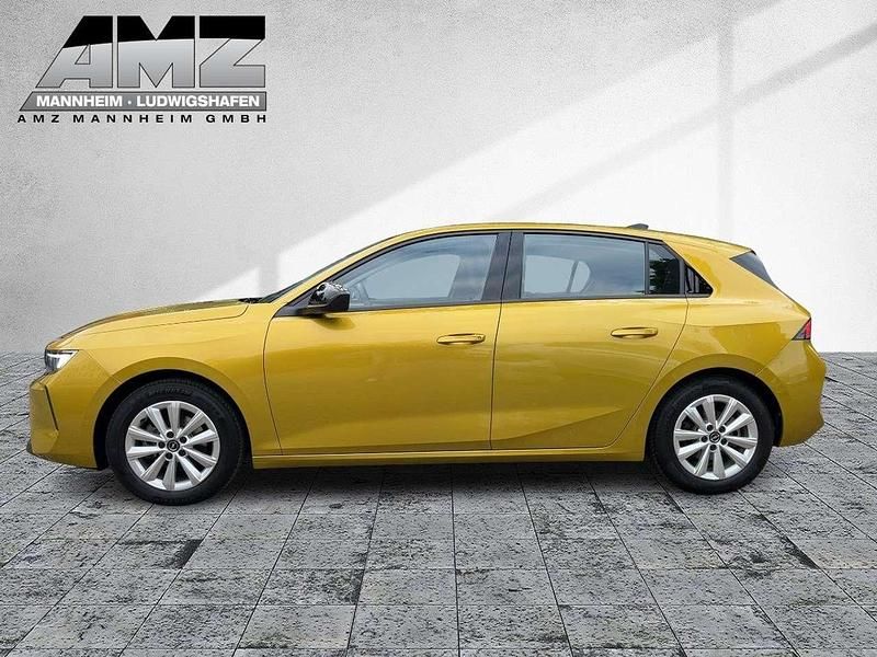 Gebraucht Opel Astra Edition 110 PS (80 kW) 2022 Kult gelb Limousine