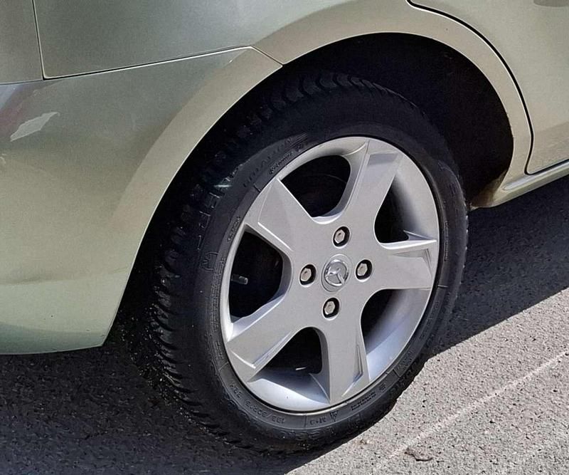 Gebraucht Mazda 2 Exclusive 80 PS (58 kW) 2006 Grün Kleinwagen