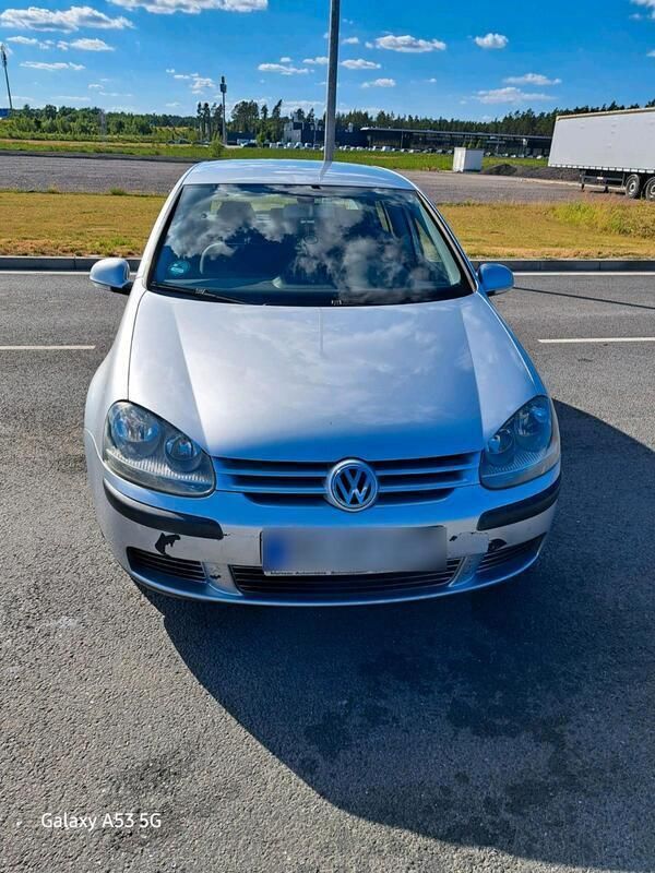 Silber Gebraucht 2004 VW Golf V Limousine | 2.499 € (Fairer Preis) - Bild 1/4