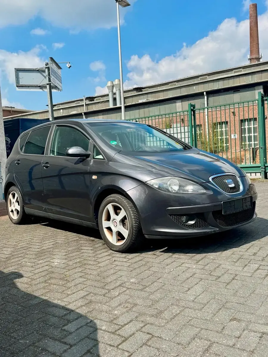 Gebraucht Seat Altea 140 PS (102 kW) 2004 Grau Van / Kleinbus