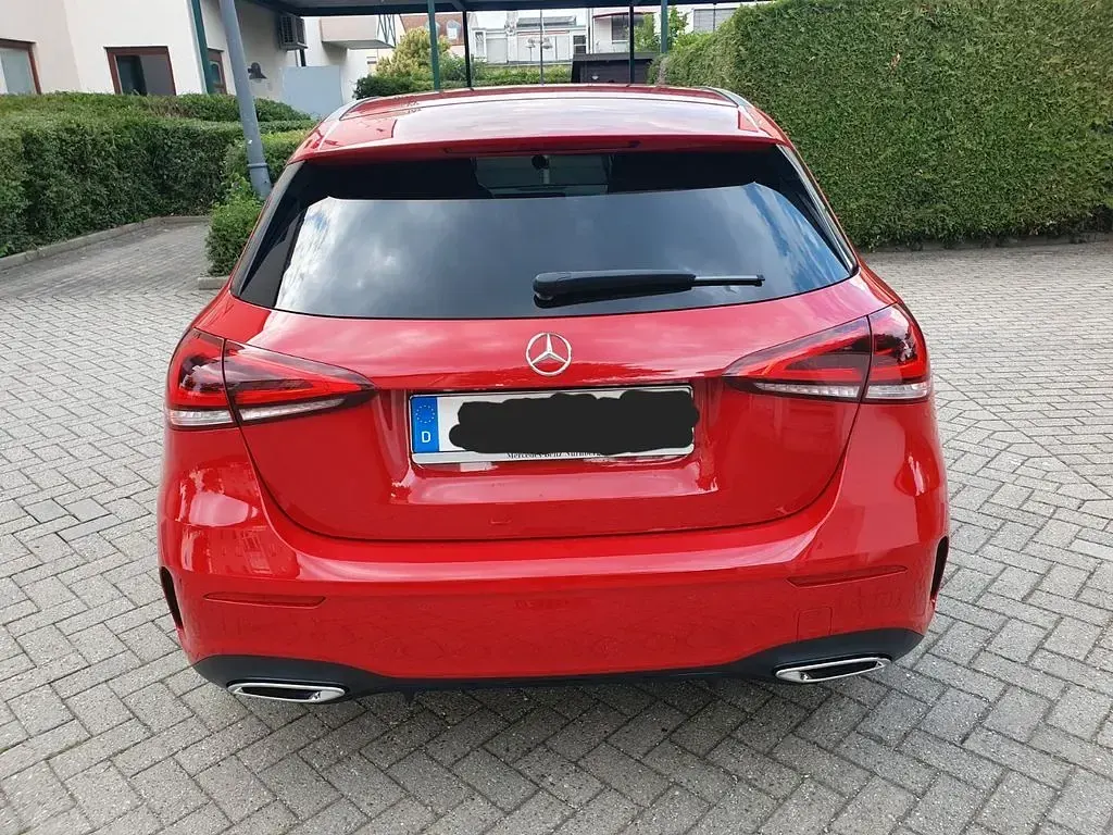 Gebraucht Mercedes 250 224 PS (164 kW) 2018 Rot Limousine