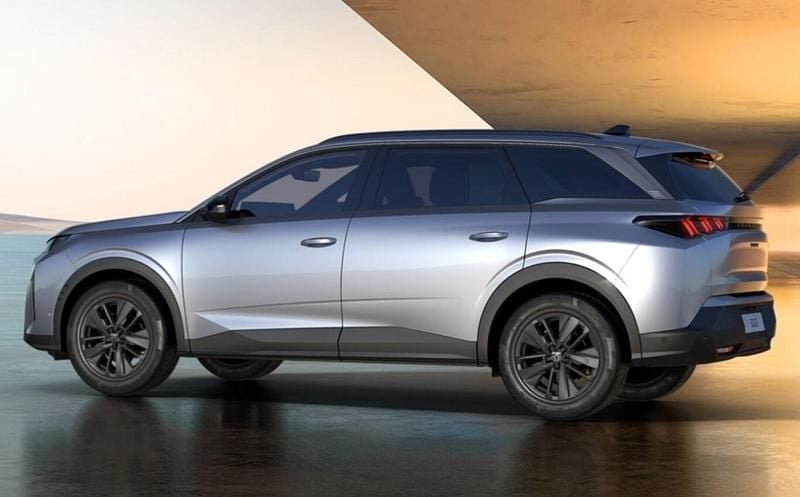 Neu Peugeot 5008 Allure 145 PS (106 kW) 2026 Titane grau metallic SUV