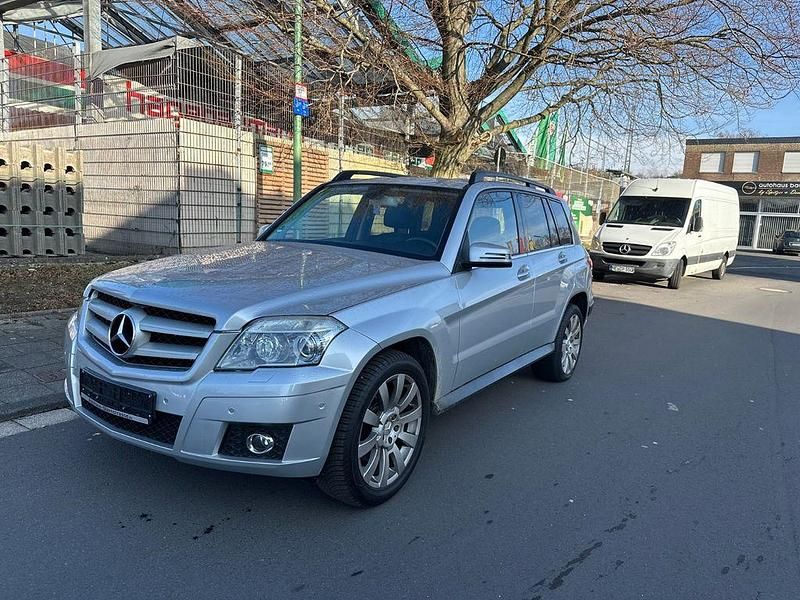 Gebraucht Mercedes GLK320 224 PS (164 kW) 2009 Grau SUV