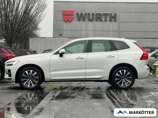 Używany Volvo XC60 Plus 197 KM (144 kW) 2022 Biały SUV