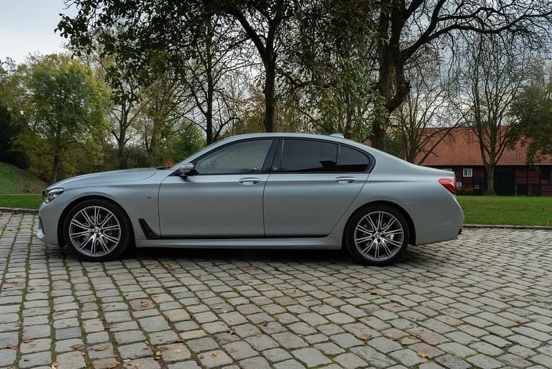 Gebraucht BMW 740 Executive 326 PS (239 kW) 2017 Grau Limousine