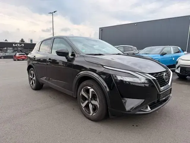 Gebraucht Nissan Qashqai Tekna 140 PS (102 kW) 2022 Schwarz SUV