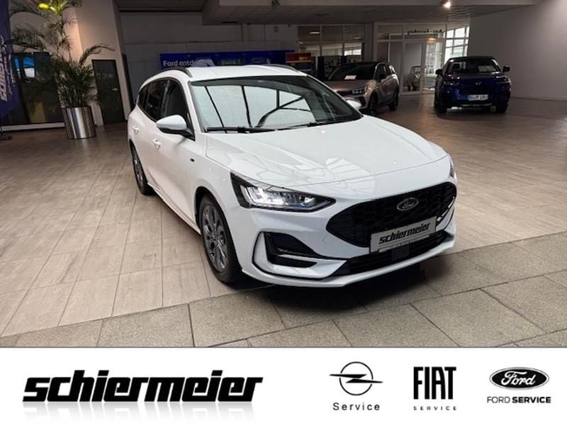 Weiß Gebraucht 2024 Ford Focus ST-Line Kleinwagen | 24.380 € (Fairer Preis) - Bild 1/1