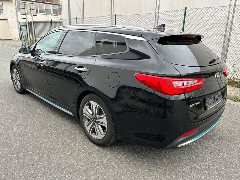 Gebraucht Kia Optima Hybrid Spirit 156 PS (114 kW) 2017 Schwarz Limousine