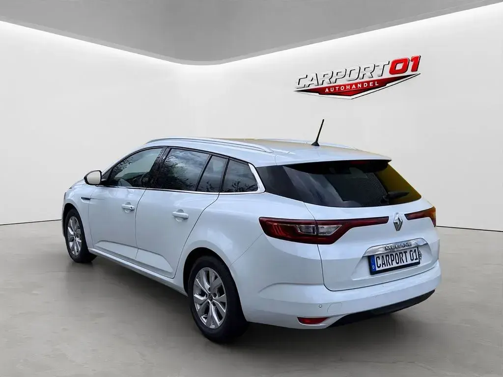 Gebraucht Renault Mégane LIMITED 140 PS (102 kW) 2019 Weiß Limousine