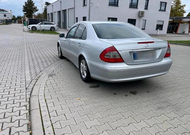 Używany Mercedes E280 190 KM (139 kW) 2007 Szary Sedan/Limuzyna