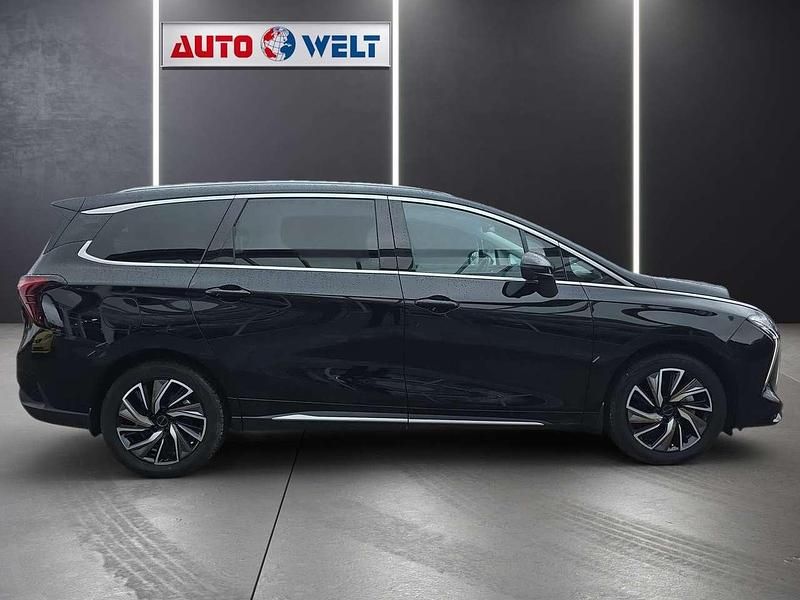 Gebraucht DFSK Forthing 4 177 PS (130 kW) 2025 Schwarz Van / Kleinbus