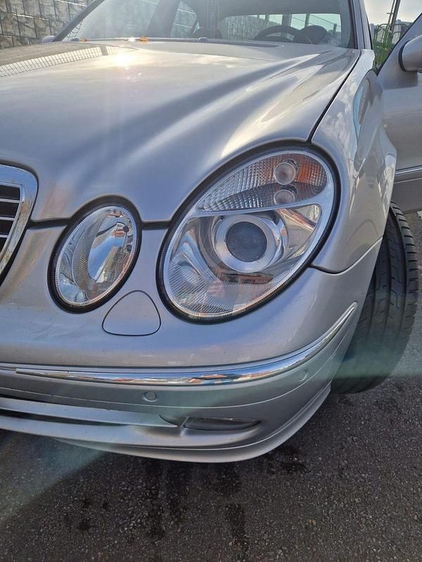 Używany Mercedes E280 Elegance 190 KM (139 kW) 2005 Srebrny Sedan/Limuzyna