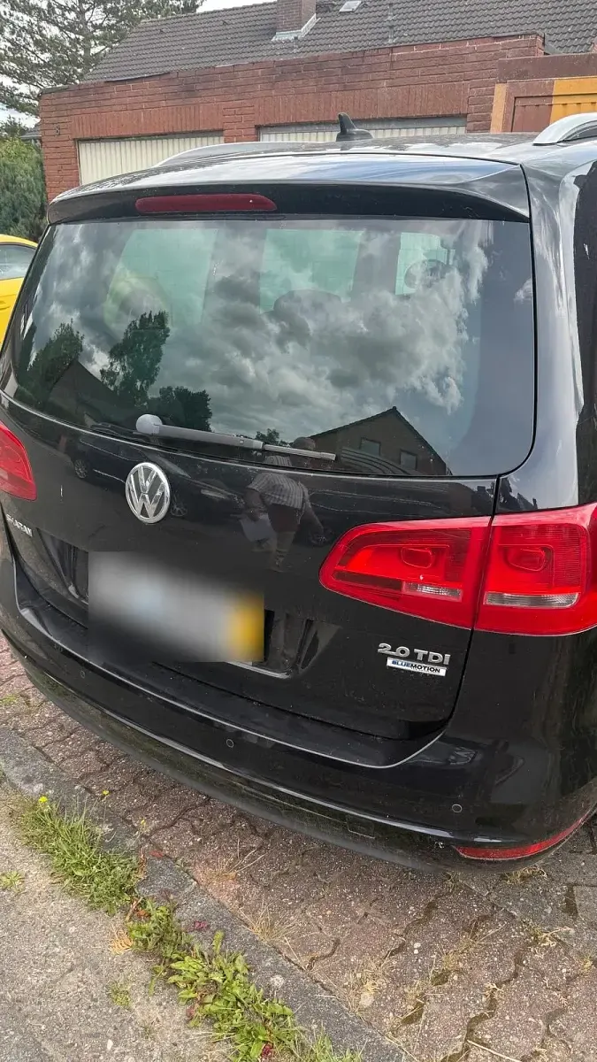 Gebraucht VW Sharan 140 PS (102 kW) 2014 Schwarz Van / Kleinbus