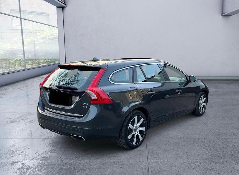 Gebraucht Volvo V60 Summum 288 PS (211 kW) 2014 Grau Kombi