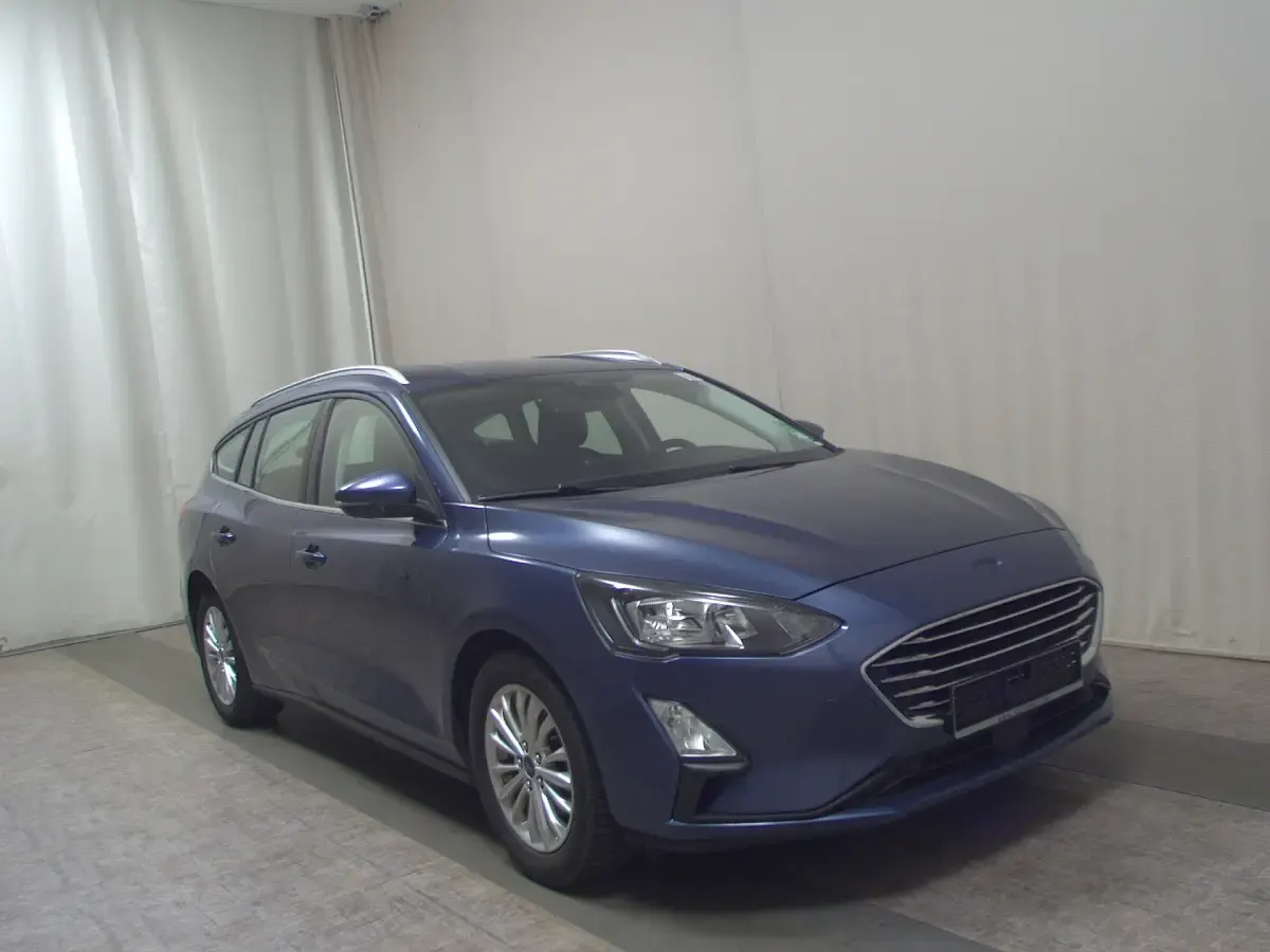 Używany Ford Focus Titanium 125 KM (91 kW) 2021 Niebieski Kombi