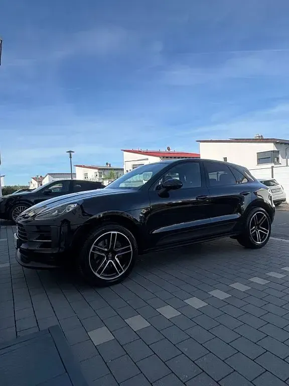 Gebraucht Porsche Macan 245 PS (180 kW) 2019 Schwarz SUV