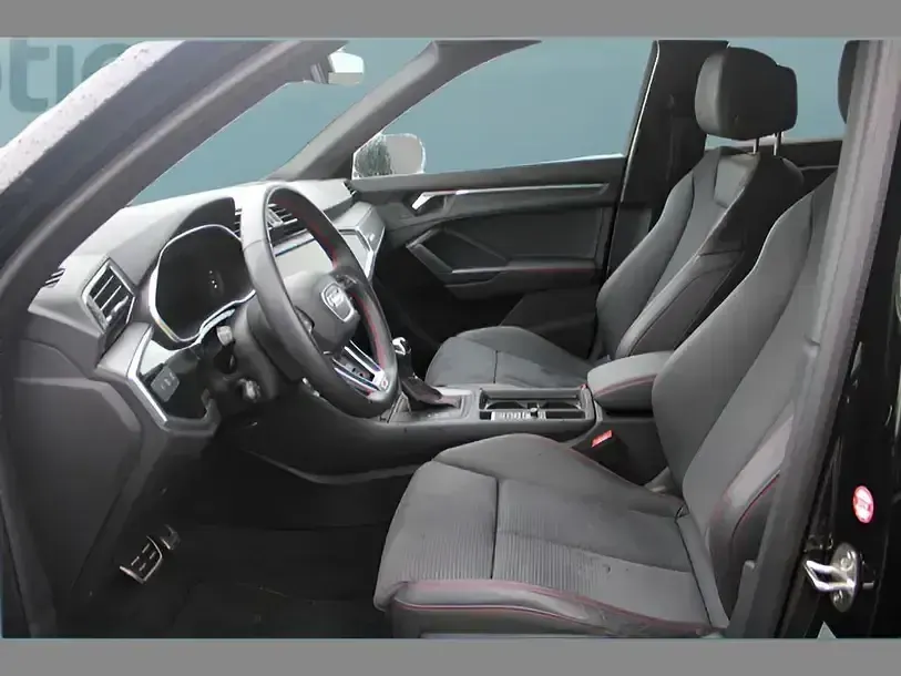 Gebraucht Audi Q3 150 PS (110 kW) 2023 Schwarz SUV