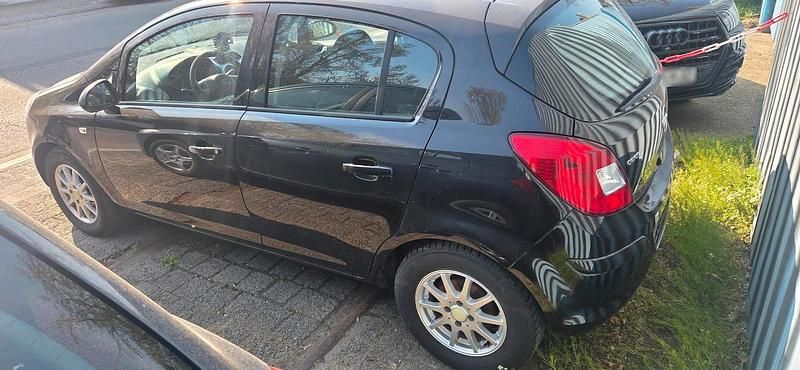 Gebraucht Opel Corsa 80 PS (58 kW) 2009 Schwarz Kleinwagen