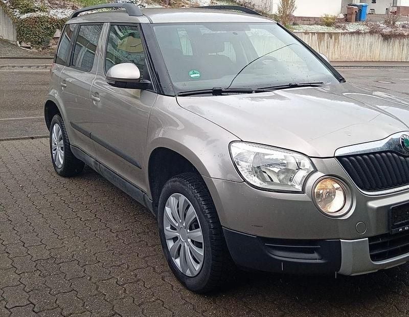Gebraucht Skoda Yeti Elegance 122 PS (89 kW) 2012 Grau SUV