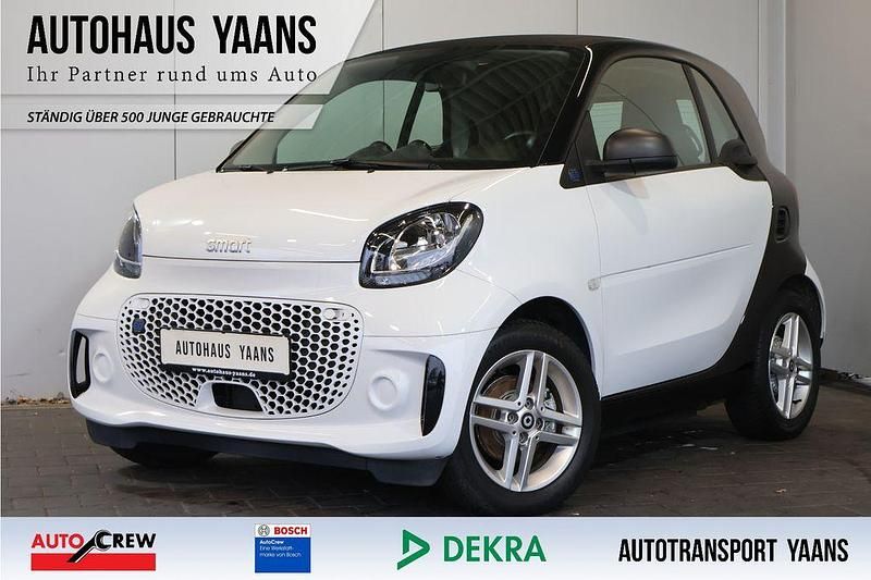 Schwarz Gebraucht 2022 Smart ForTwo Electric Drive Coupé | 9.889 € (Superpreis) - Bild 1/4