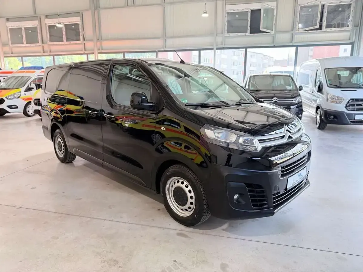 Używany Citroën Jumpy Business Class 122 KM (89 kW) 2018 Czarny Minivan
